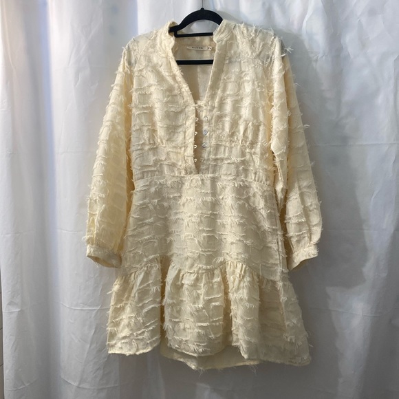 Ellison Dresses  Button Ivory Feather Like  Midi Dress Size Medium - Picture 2 of 10